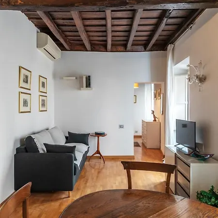 Guesthost - Piazza Di Spagna Classy Lejlighed