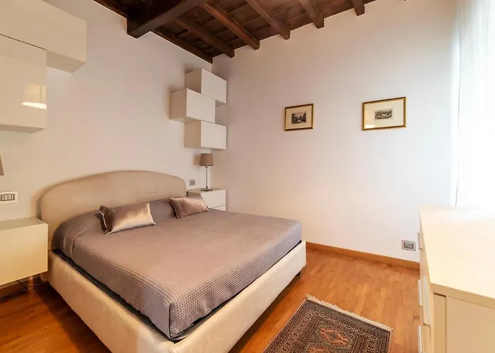 Guesthost - Piazza Di Spagna Classy 公寓 罗马