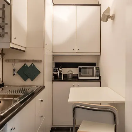 Appartement Guesthost - Piazza Di Spagna Classy *